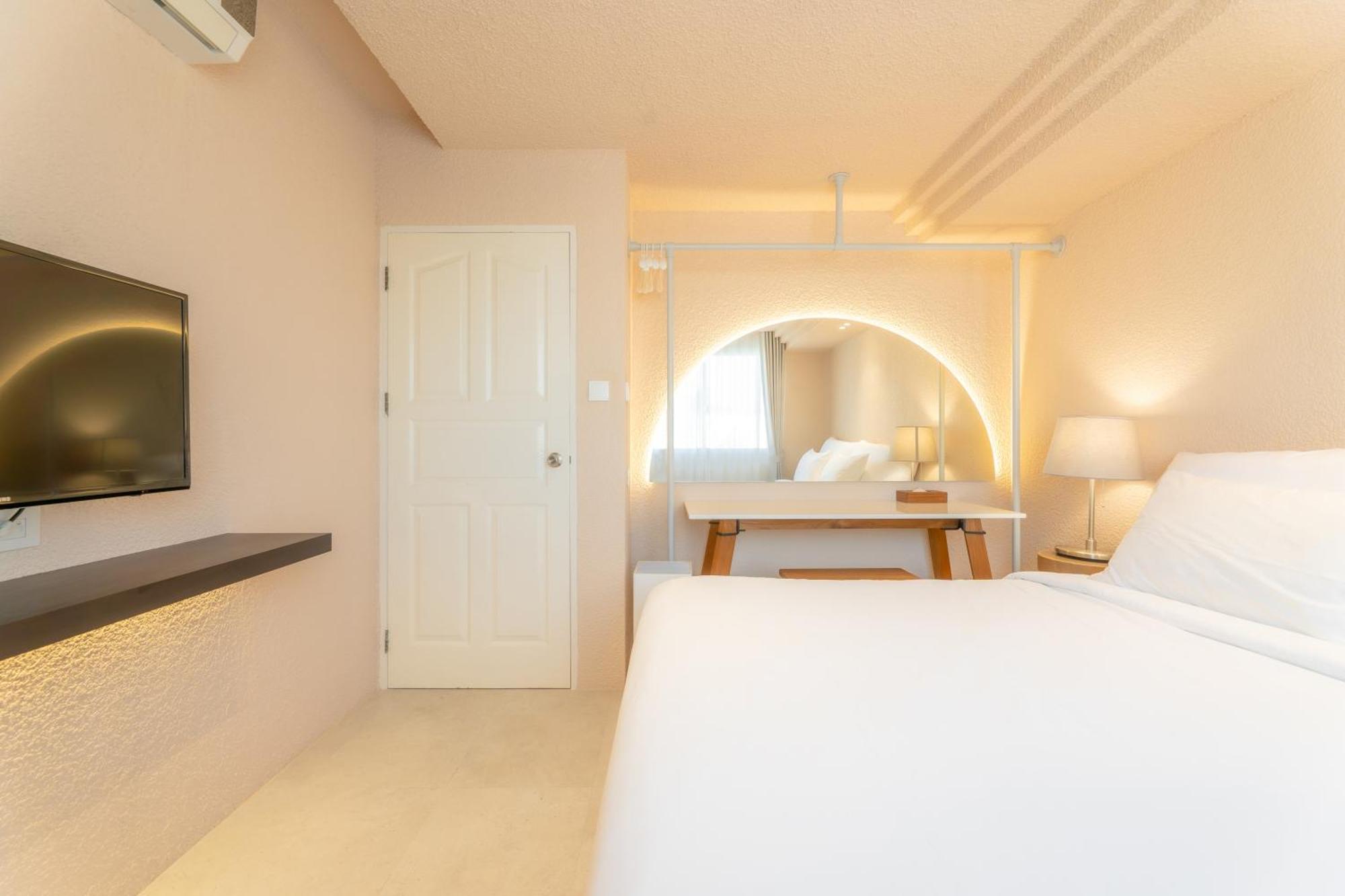Mai Hotel Csiangmaj Kültér fotó