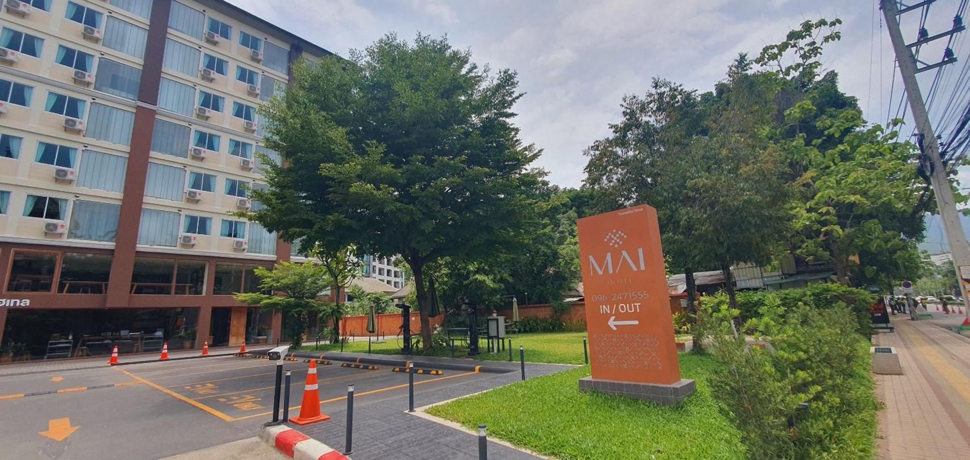 Mai Hotel Csiangmaj Kültér fotó