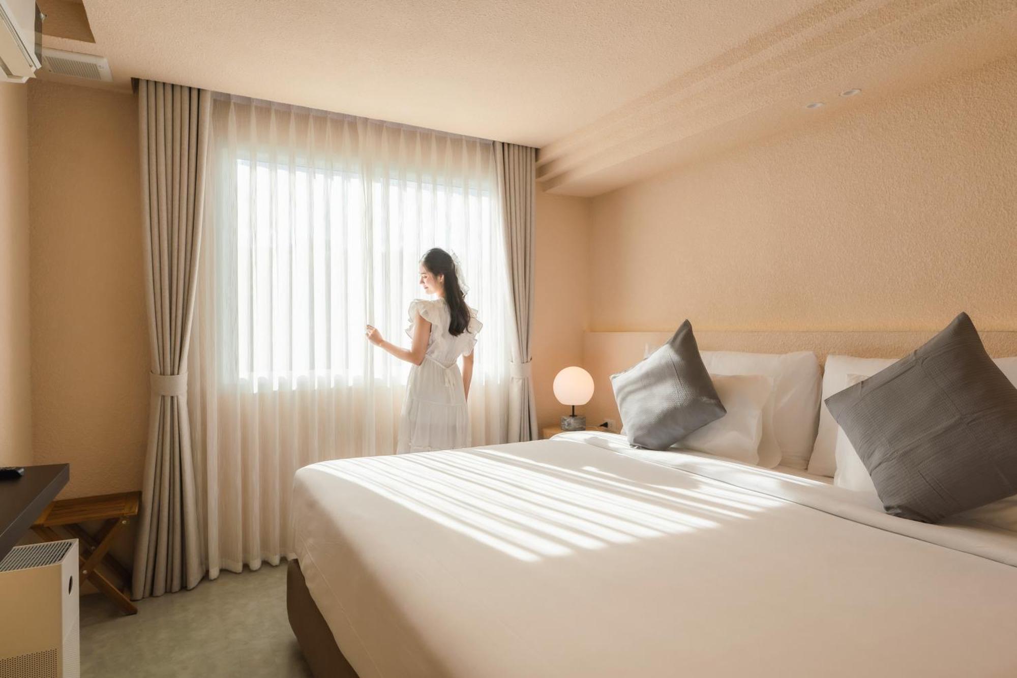 Mai Hotel Csiangmaj Kültér fotó